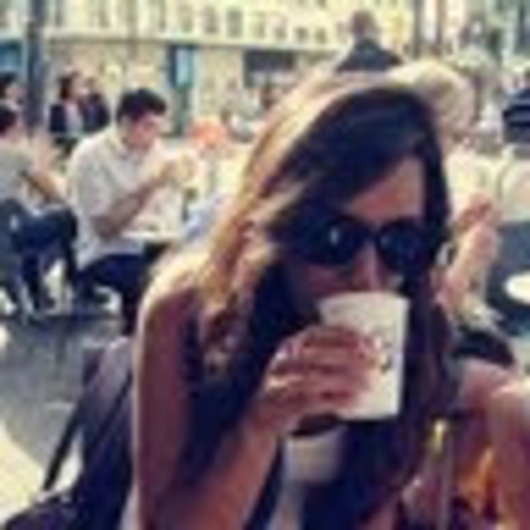 Meet your Posher, Mona - Picture 1 of 1